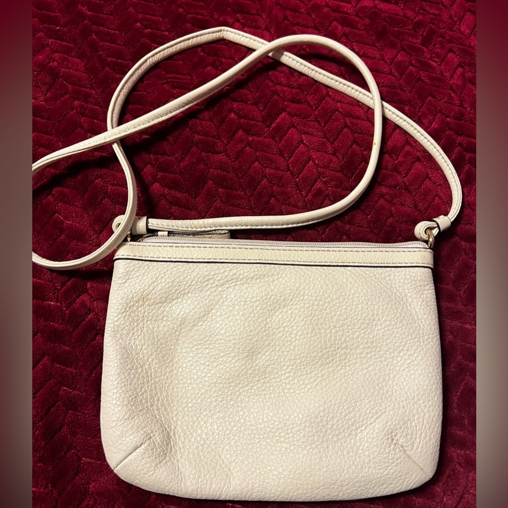 GUC Calvin Klein Off-White Crossbody Bag - Picture 4 of 8